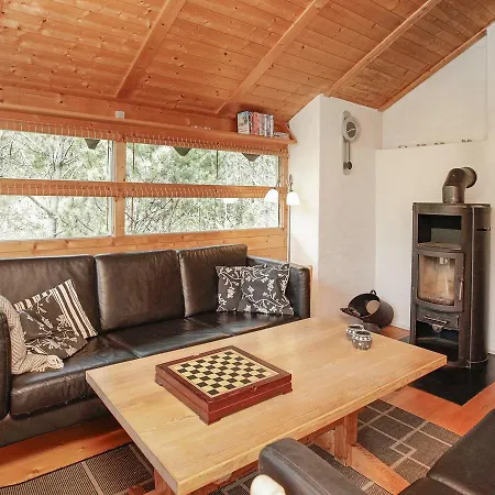 Three-bedroom Holiday In 5 Dom wakacyjny *